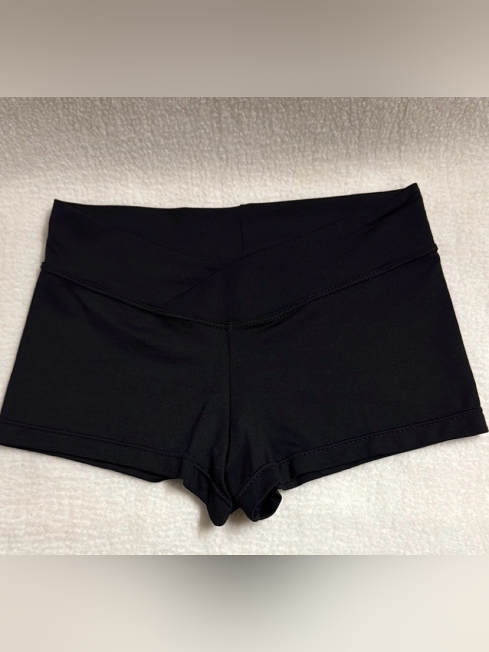 SO DANCA Girl’s Black Dance Shorts V Cut Yoga Workout Size Euro P USA S